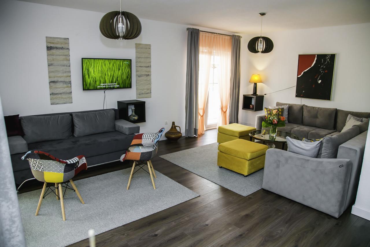 Lgp Exclusive Apartment Bihać Exterior foto